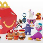 La Cajita Feliz McDonald’s incluyó juguetes retro para celebrar sus 40 años