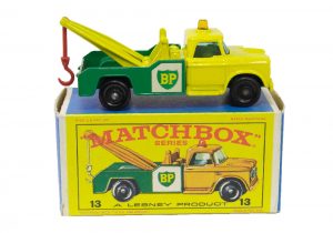 Matchbox Dodge Wrecker 13d con luz amarilla